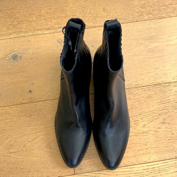 Zara Ankle Boots/Chelsea Boot - Picture 2 of 6